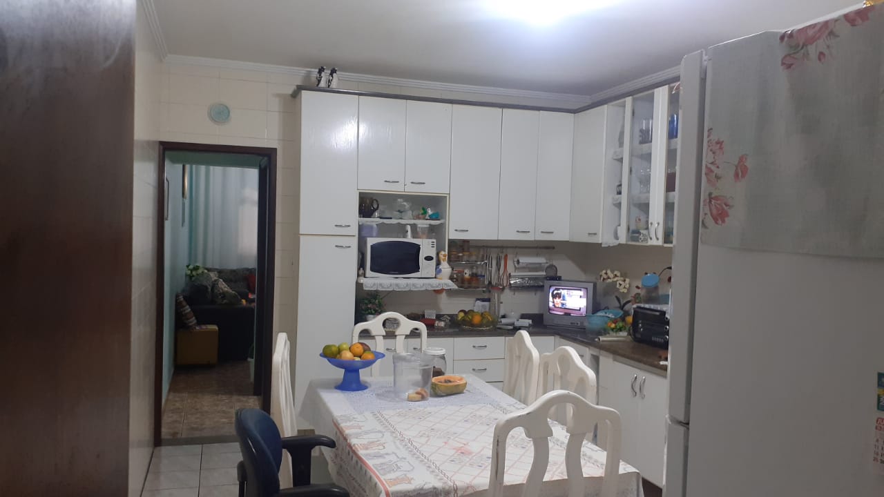 LINDO SOBRADO JD.STA TEREZINHA