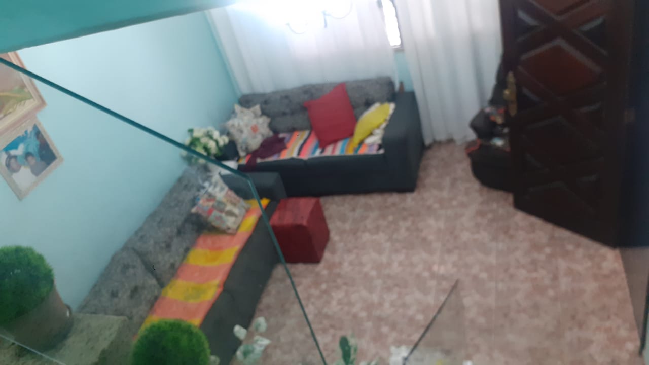 LINDO SOBRADO JD.STA TEREZINHA