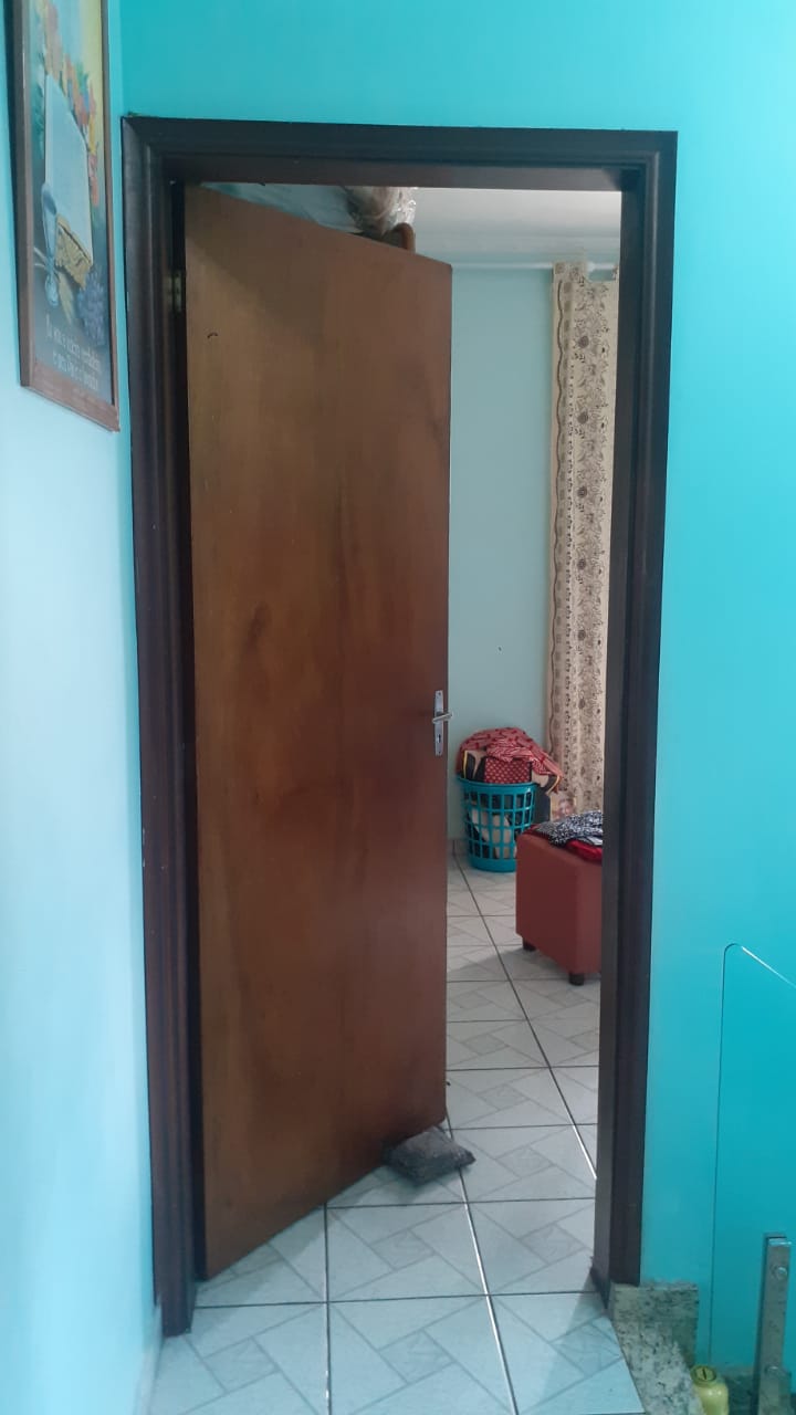 LINDO SOBRADO JD.STA TEREZINHA