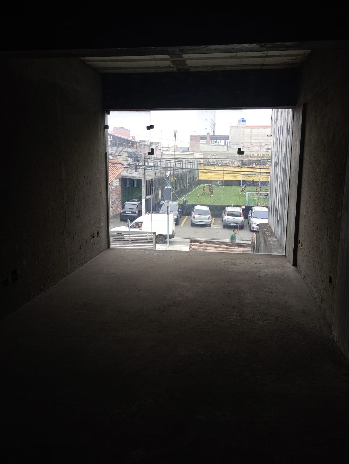 PRÉDIO COMERCIAL 