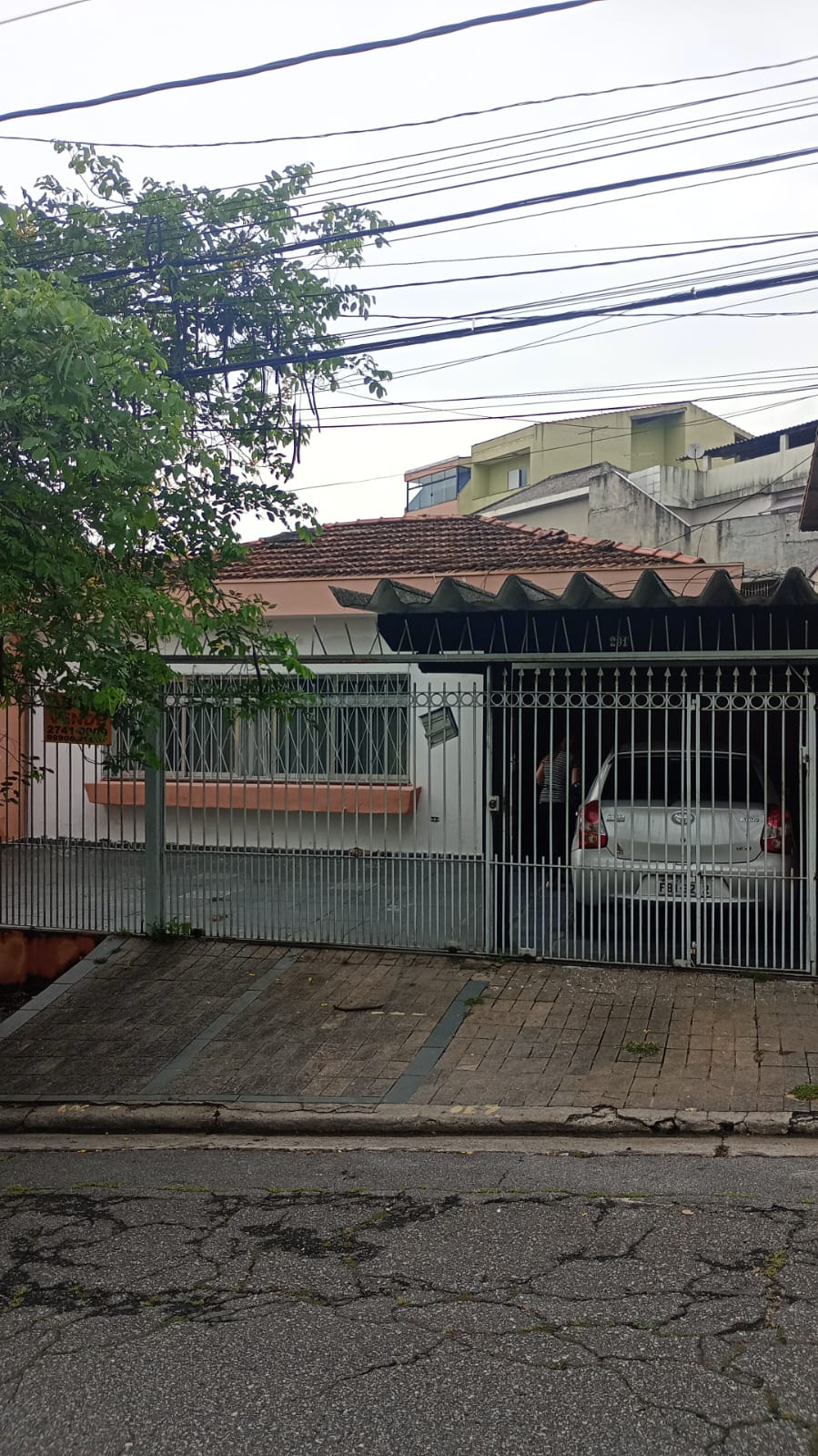 IMOVEL NA RUA RIOMAR DE ATALIBA PENTEADO  JD.BRASILIA 