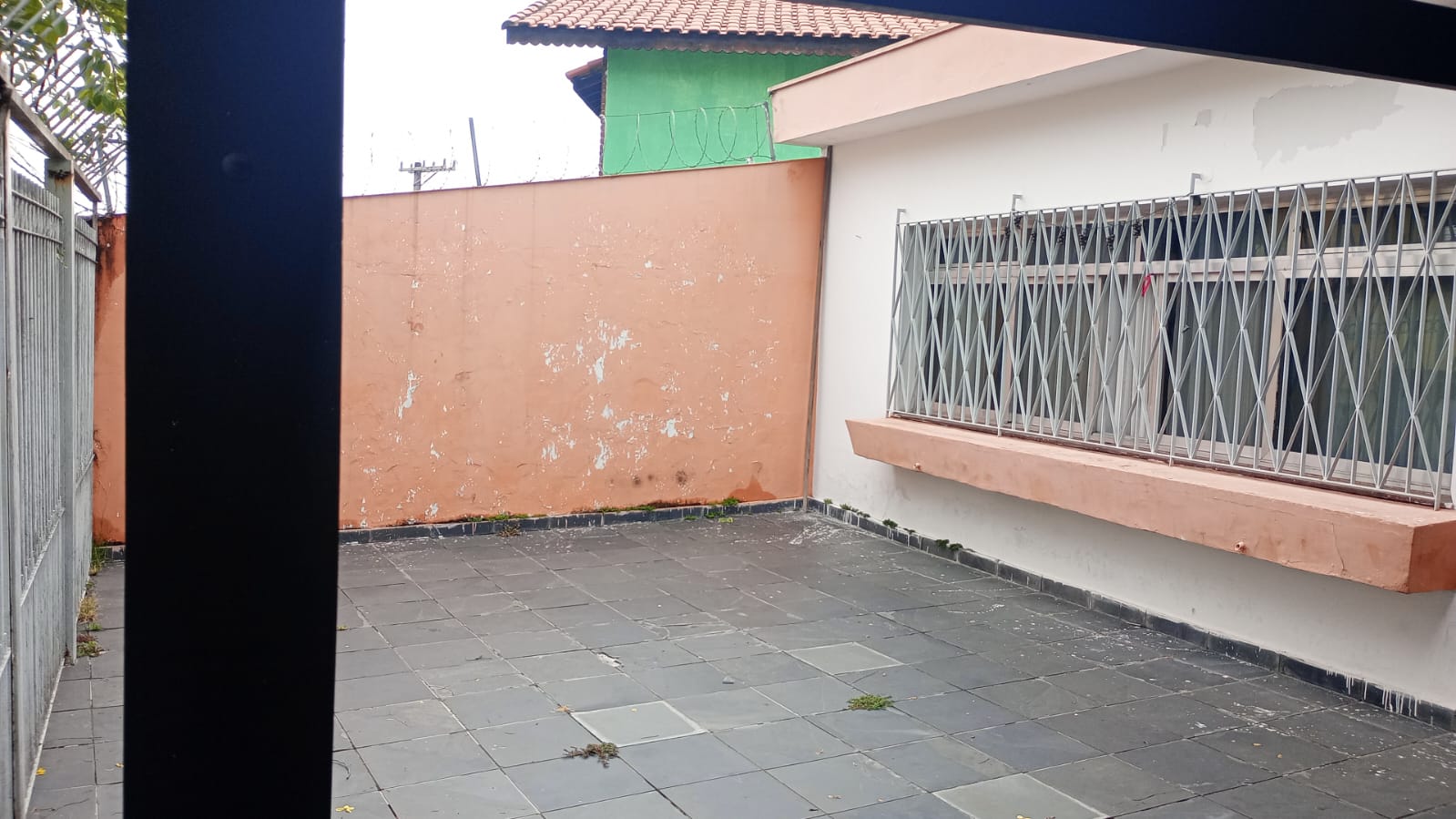 IMOVEL NA RUA RIOMAR DE ATALIBA PENTEADO  JD.BRASILIA 