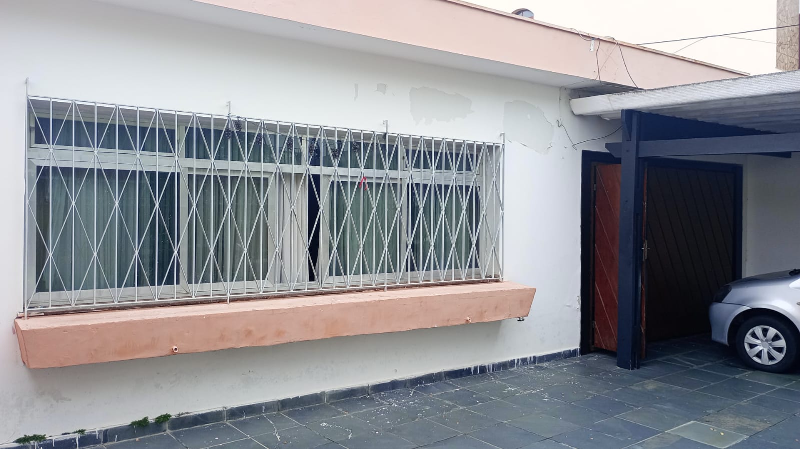 IMOVEL NA RUA RIOMAR DE ATALIBA PENTEADO  JD.BRASILIA 