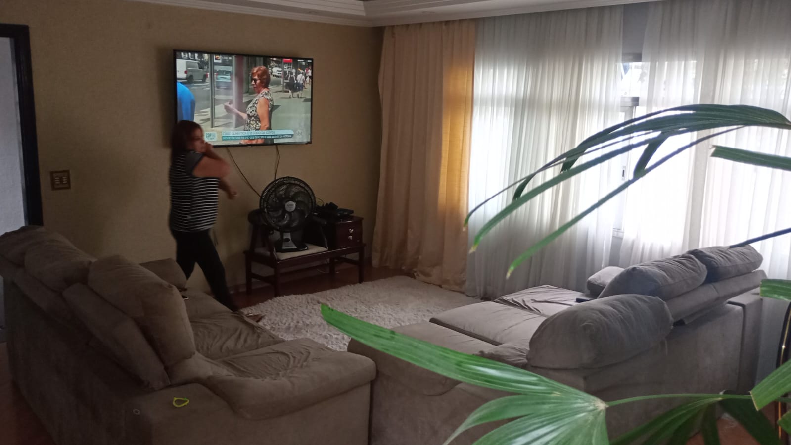 IMOVEL NA RUA RIOMAR DE ATALIBA PENTEADO  JD.BRASILIA 