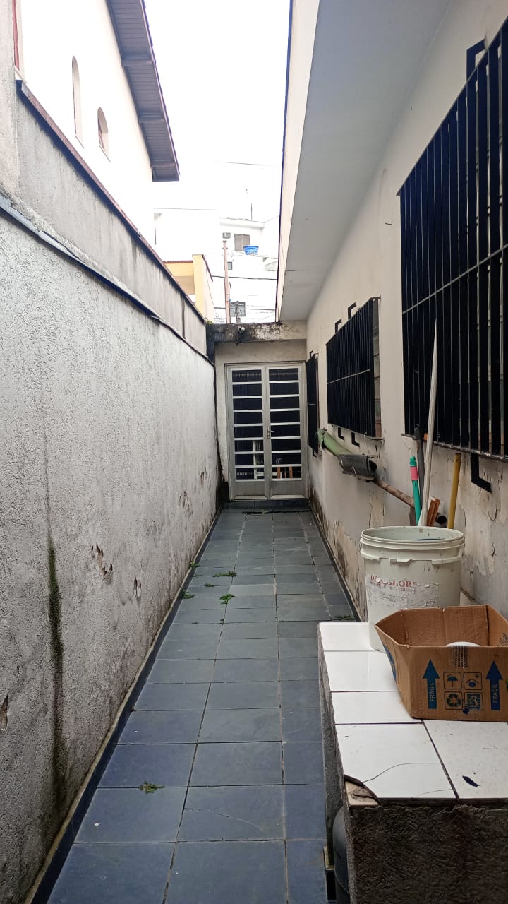 IMOVEL NA RUA RIOMAR DE ATALIBA PENTEADO  JD.BRASILIA 