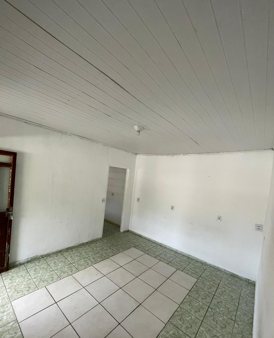 CASA PARA LOCAÇÃO NO JD.SANTA TEREZINHA 