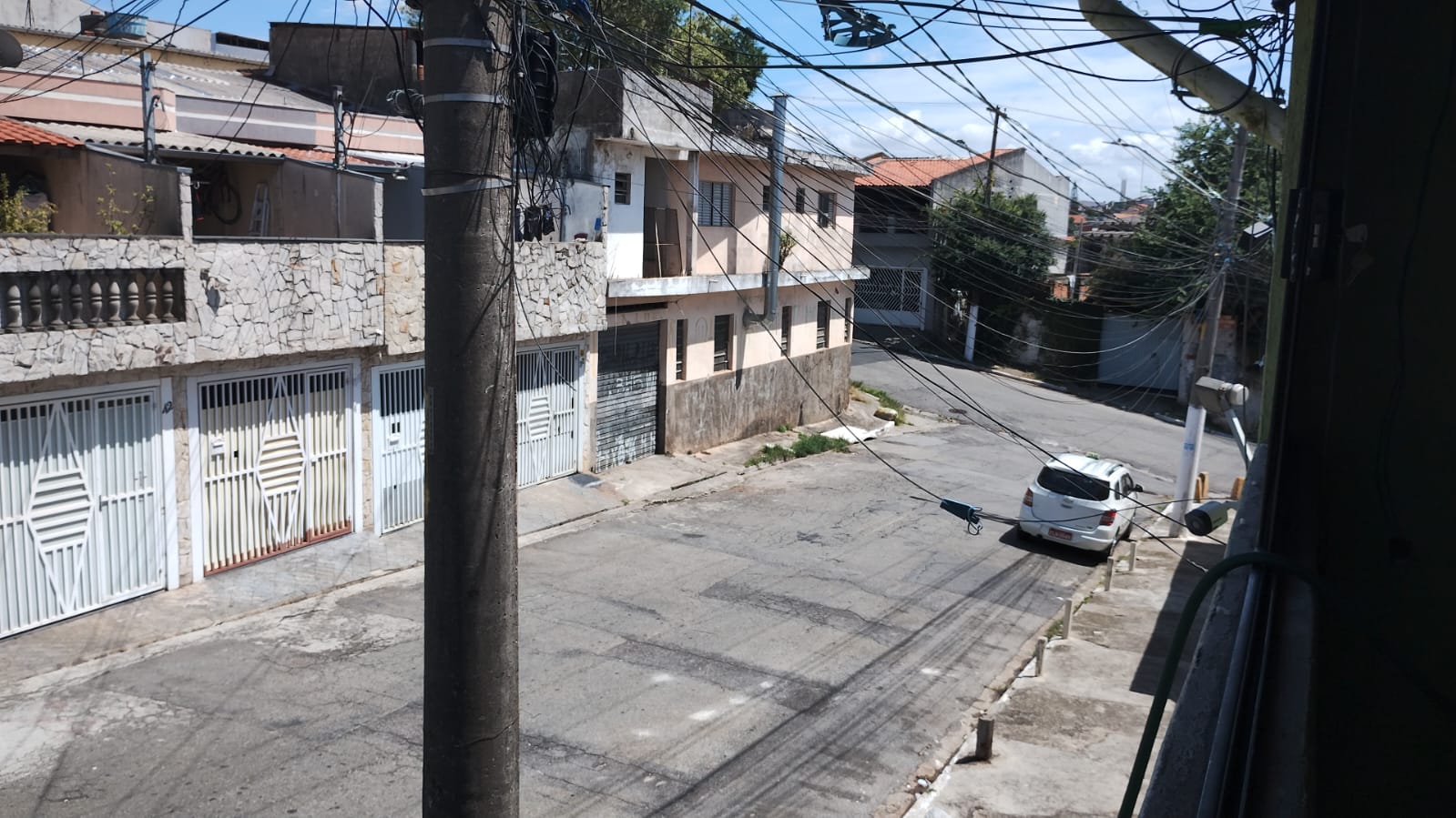 SOBRADO PARA LOCAÇÃO NO PQ.SAVOY
