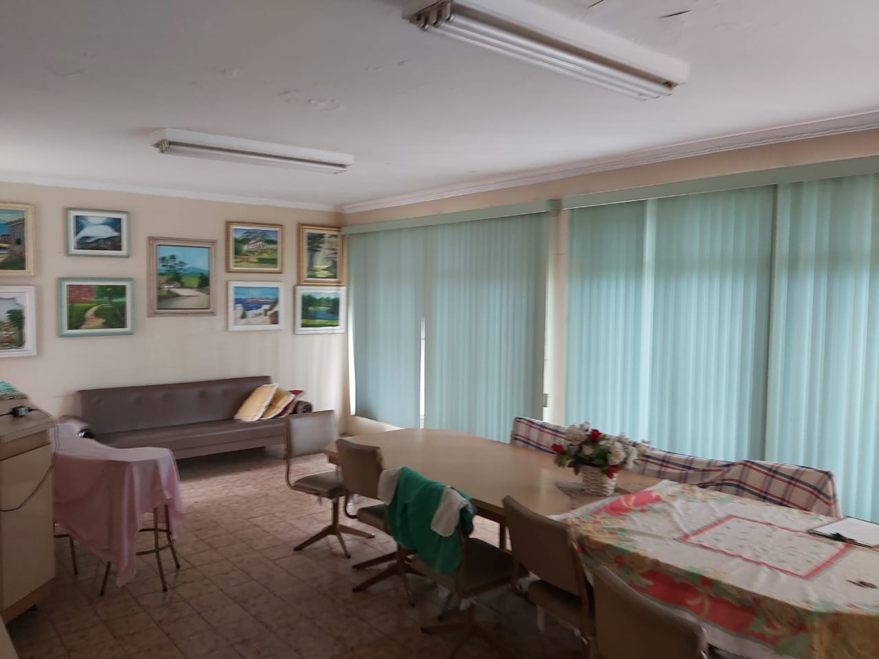 CASA COM PISCINA 
