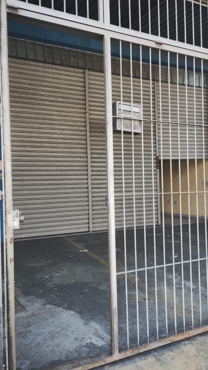 LOCAÇÃO SALÃO NA AVENIDA ITAQUERA