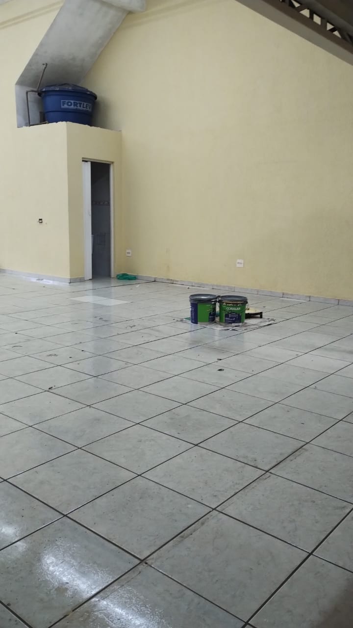 LOCAÇÃO SALÃO NA AVENIDA ITAQUERA