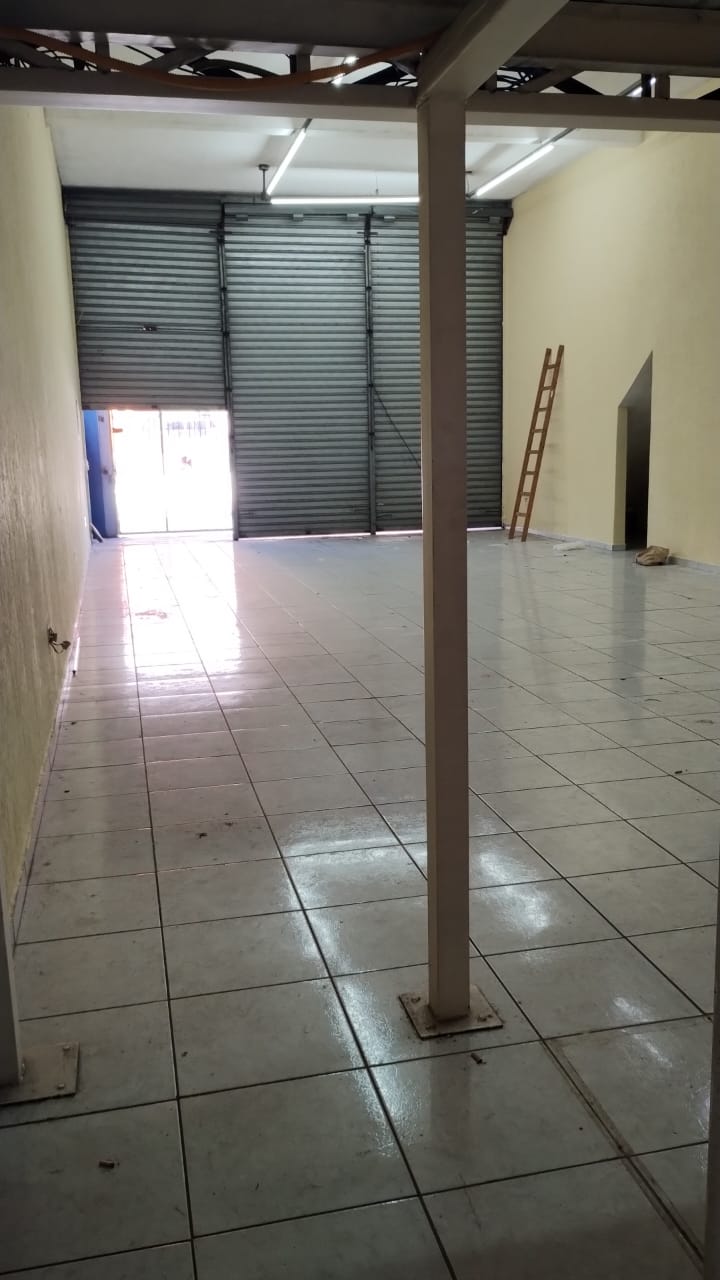 LOCAÇÃO SALÃO NA AVENIDA ITAQUERA