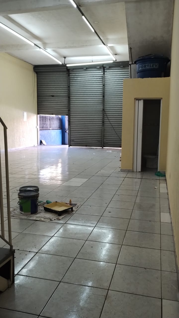 LOCAÇÃO SALÃO NA AVENIDA ITAQUERA