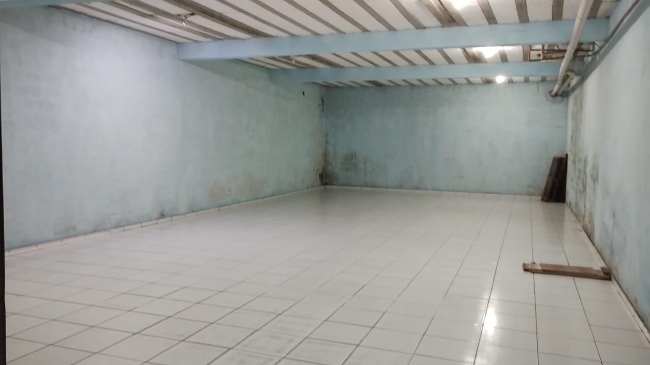 LOCAÇÃO SALÃO NA AVENIDA ITAQUERA