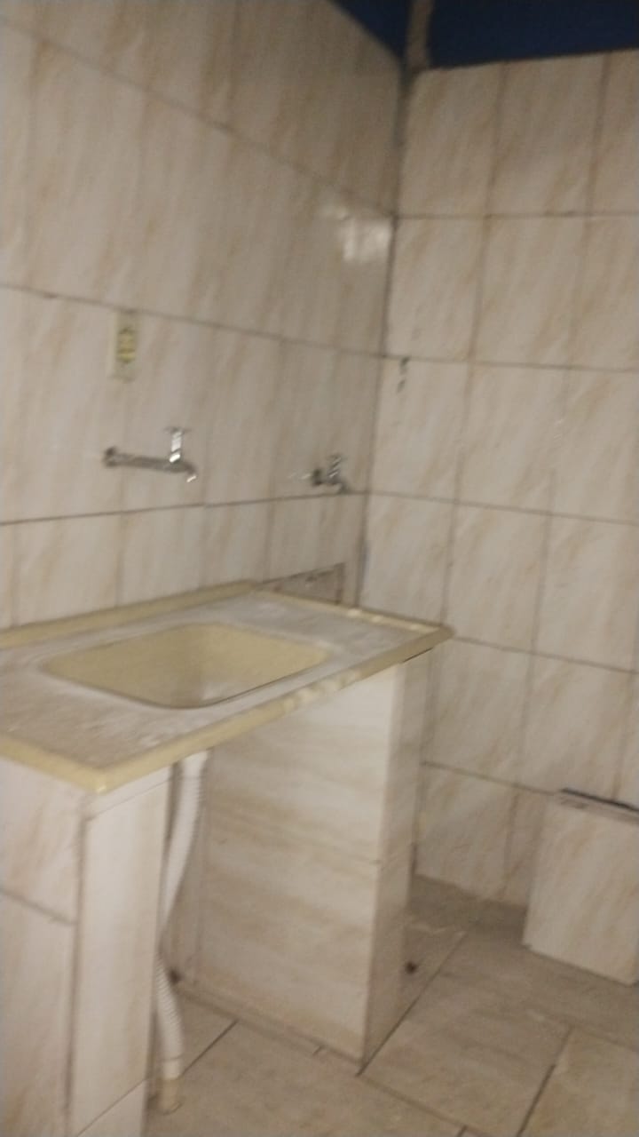 LOCAÇÃO SALÃO NA AVENIDA ITAQUERA