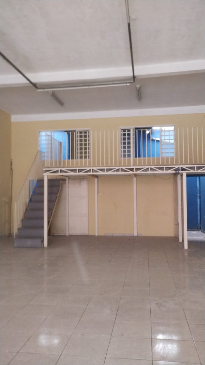 LOCAÇÃO SALÃO NA AVENIDA ITAQUERA