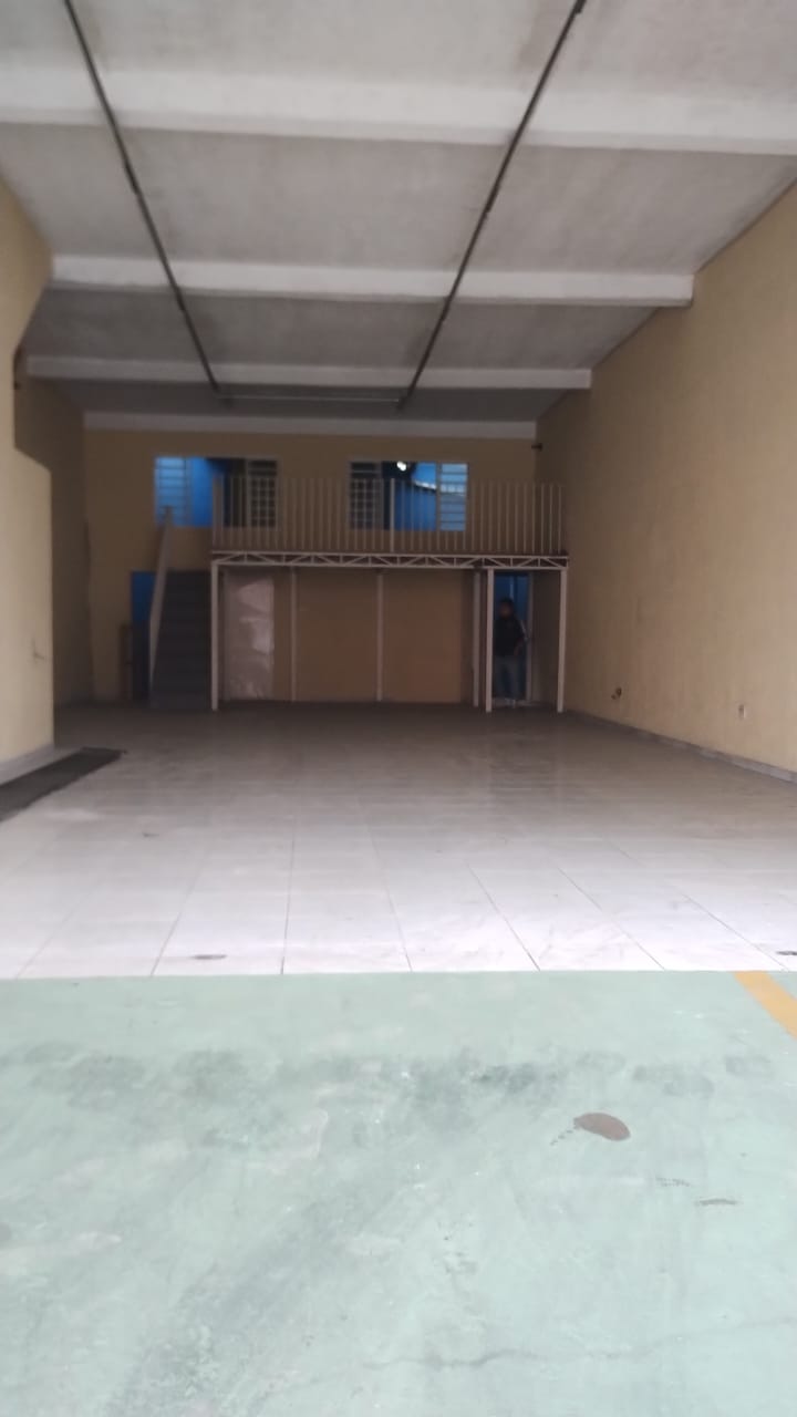 LOCAÇÃO SALÃO NA AVENIDA ITAQUERA