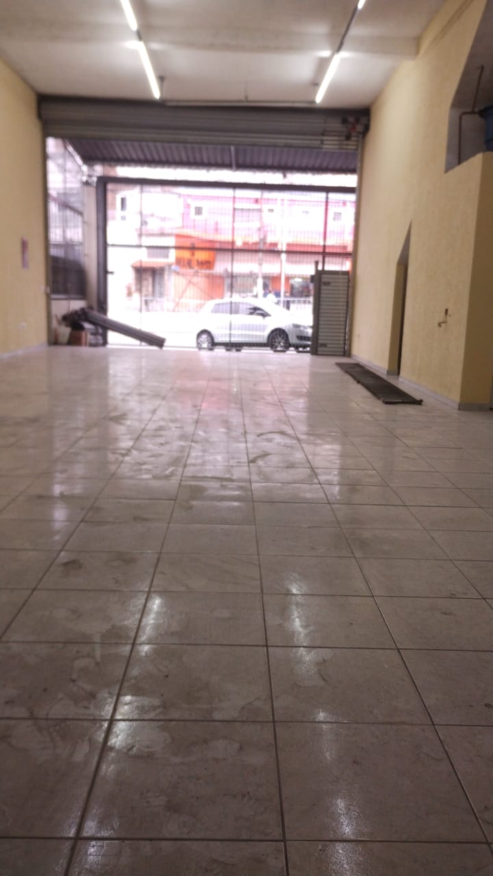 LOCAÇÃO SALÃO NA AVENIDA ITAQUERA