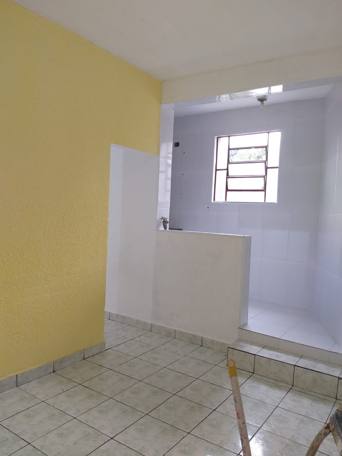 LOCAÇÃO TRÊS CÓMODOS 