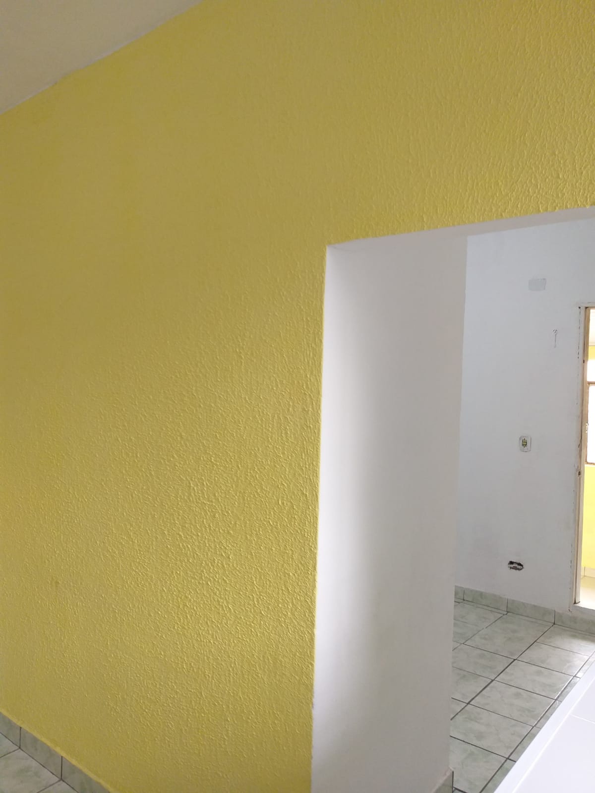 LOCAÇÃO TRÊS CÓMODOS 