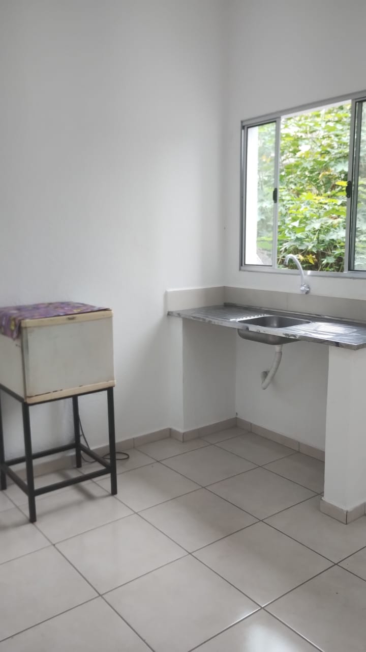 CASA COM 03 COMÔDOS NO PQ.SAVAOY 