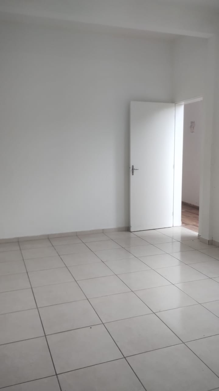 CASA COM 03 COMÔDOS NO PQ.SAVAOY 