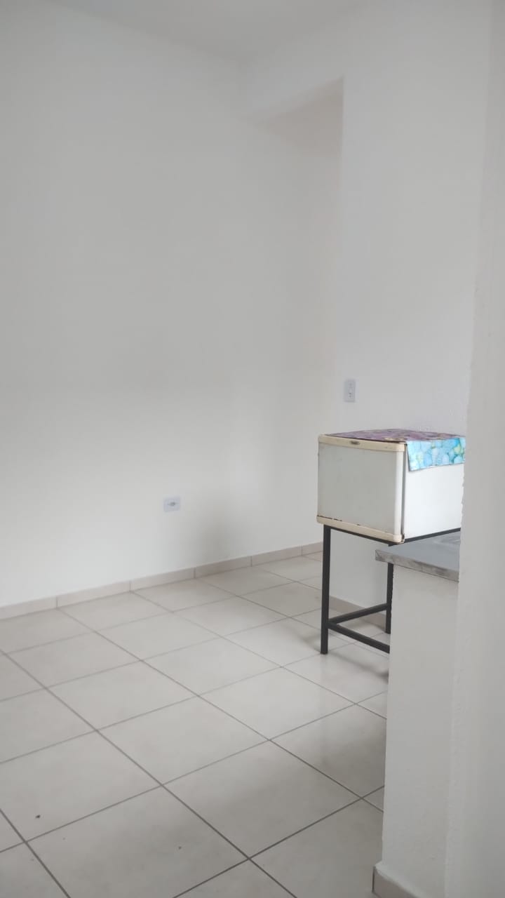 CASA COM 03 COMÔDOS NO PQ.SAVAOY 