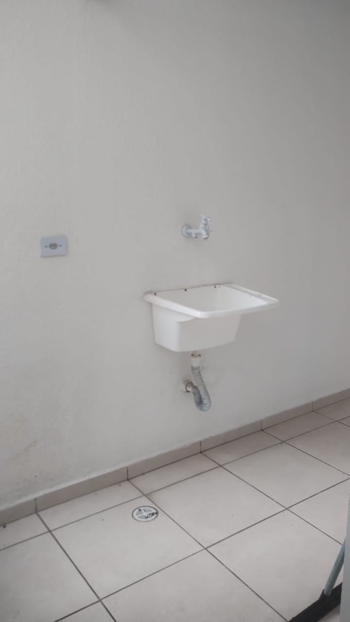 CASA COM 03 COMÔDOS NO PQ.SAVAOY 