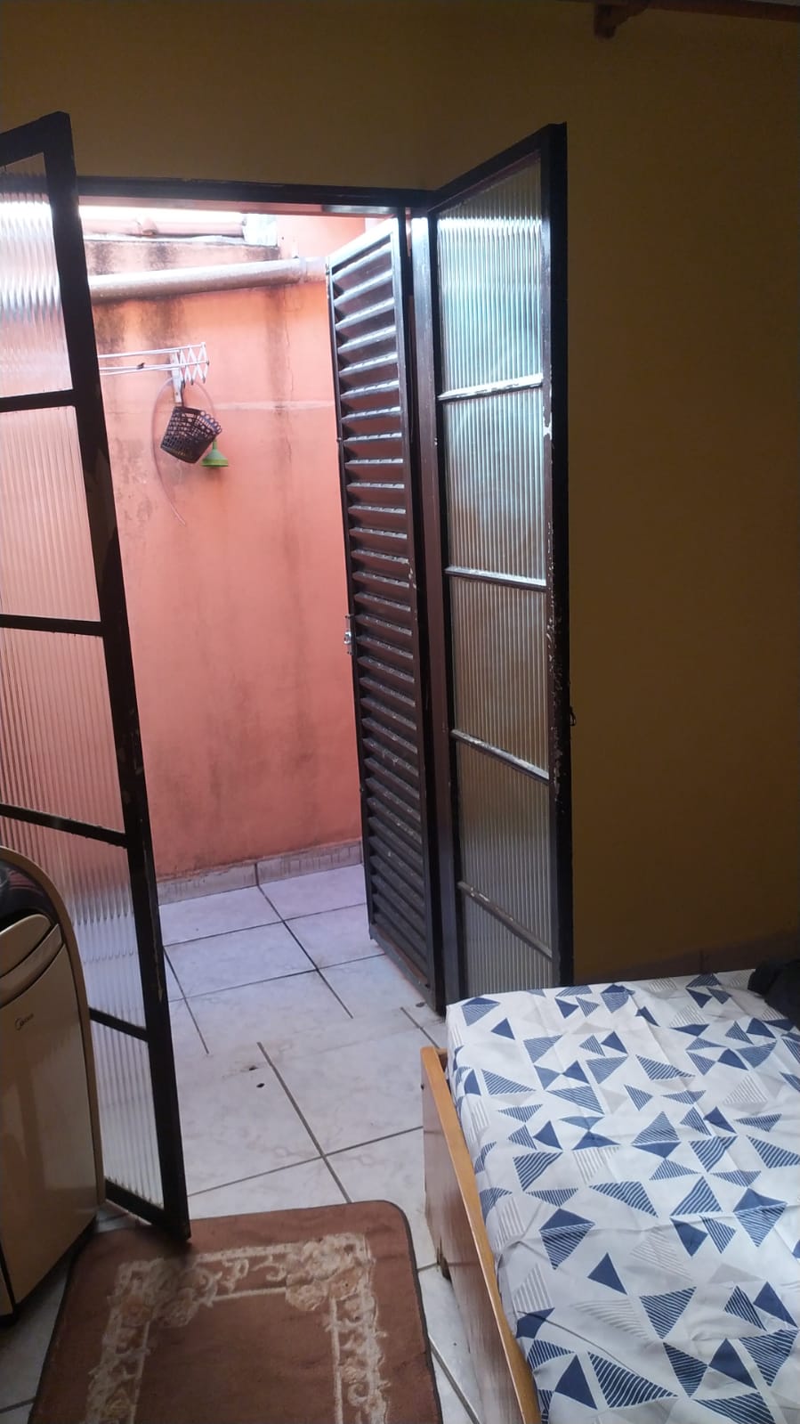 VENDE -SE  CASA PARA RENDA 