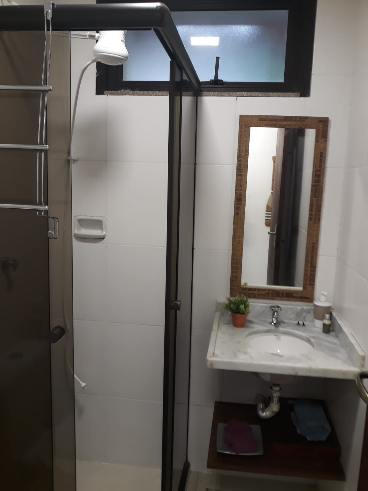 Casa Alto Padrão  em condominio pé na areia em Angra dos REis RJ