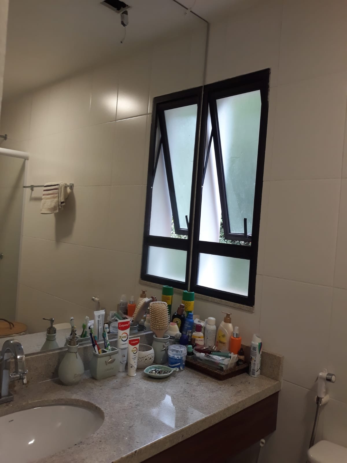 Casa Alto Padrão  em condominio pé na areia em Angra dos REis RJ
