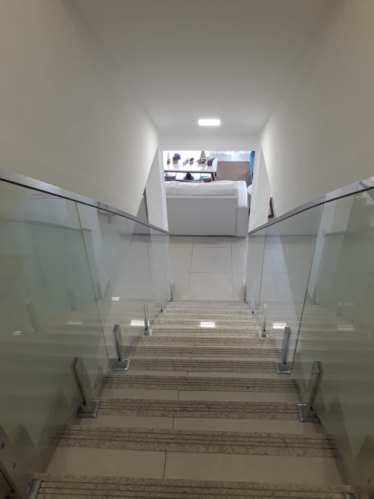 Casa Alto Padrão  em condominio pé na areia em Angra dos REis RJ