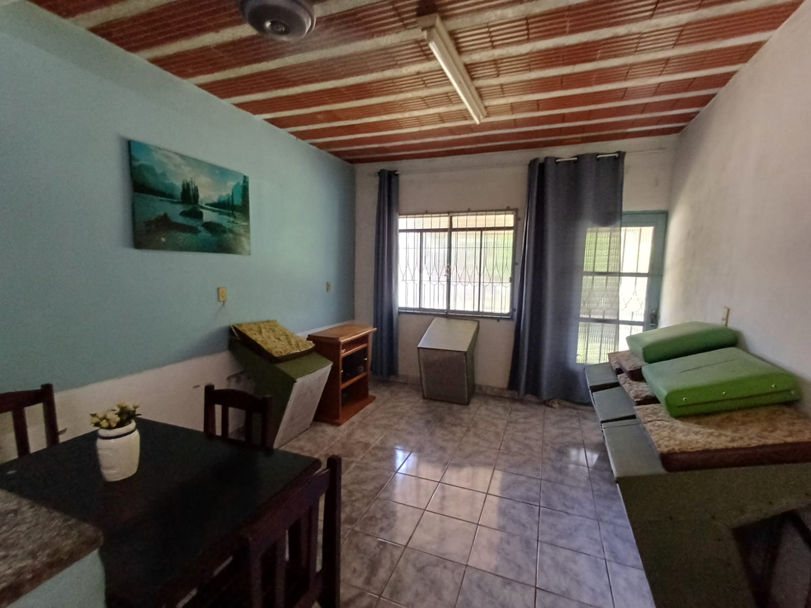 Casa de 02 quartos no Bracuí  próximoa ao condomínio Bracuí na Rio Santos Angra dos Reis RJ
