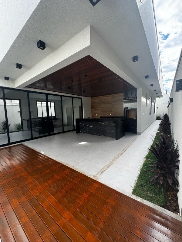 Casa - Venda, Laranjeiras, Uberlândia, MG