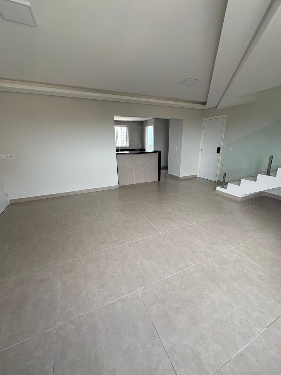 Confortável Cobertura duplex no Santa Mônica em Uberlândia 