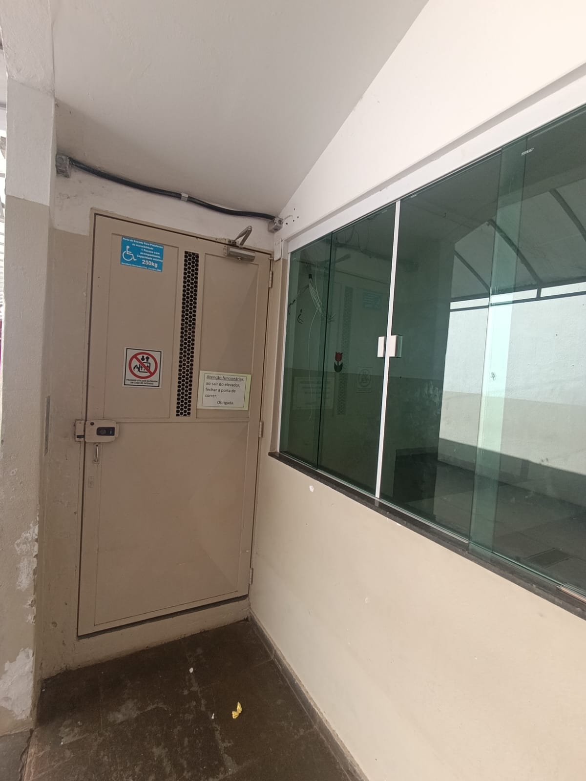 Prédio Inteiro com 16 Salas -  Nossa Senhora Aparecida