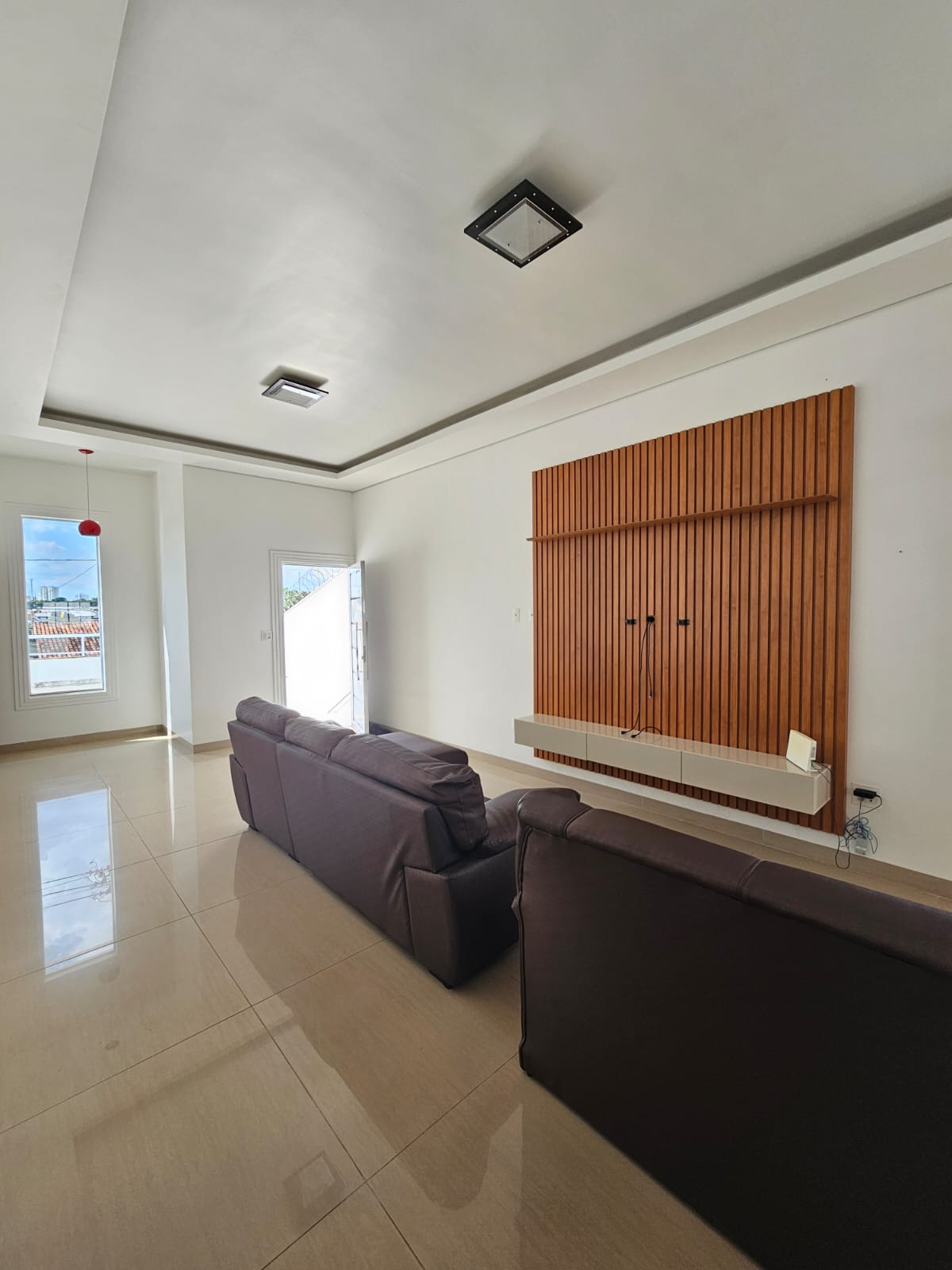  Casa assobradada -  Jardim Karaíba
