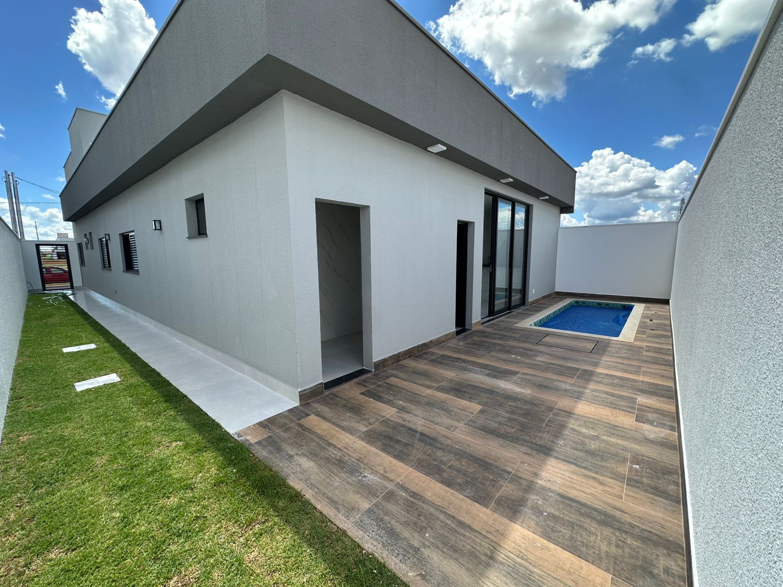CASA CONDOMÍNIO -  RESERVA NOVO MUNDO