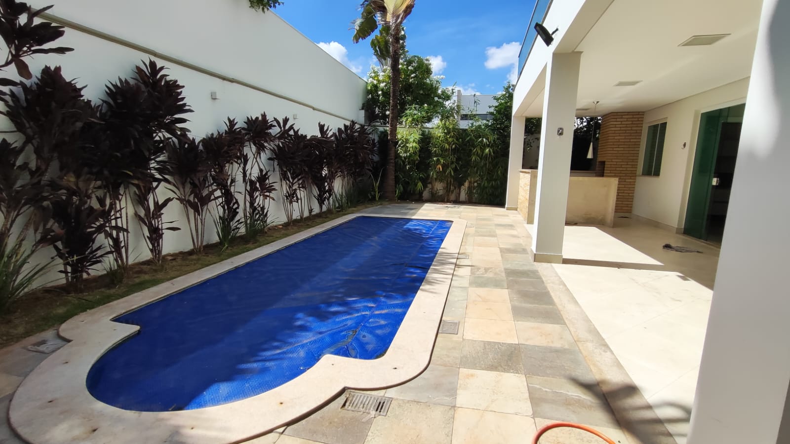 Casa em condomínio - Locação