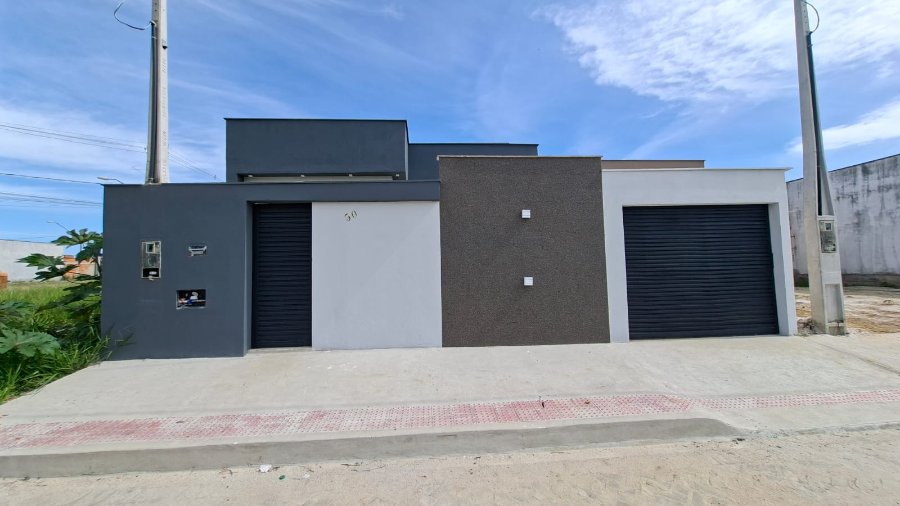 CASA COM 02 QUARTOS/SUÍTE E QUINTAL ESCRITURADA SOL DA MANHÃ