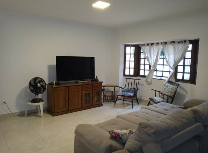 Casa a venda localizada no bairro Center Ville em Arujá-SP!