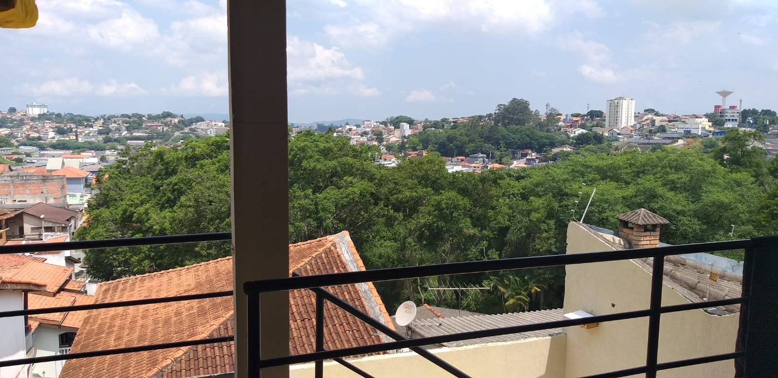 Casa a venda localizada no bairro Center Ville em Arujá-SP!