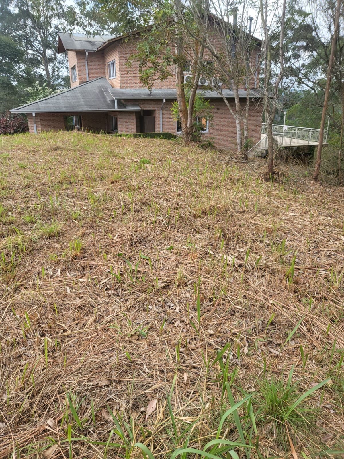 Terreno a venda localizado no  condomínio Ibirapitanga em Santa Isabel-SP