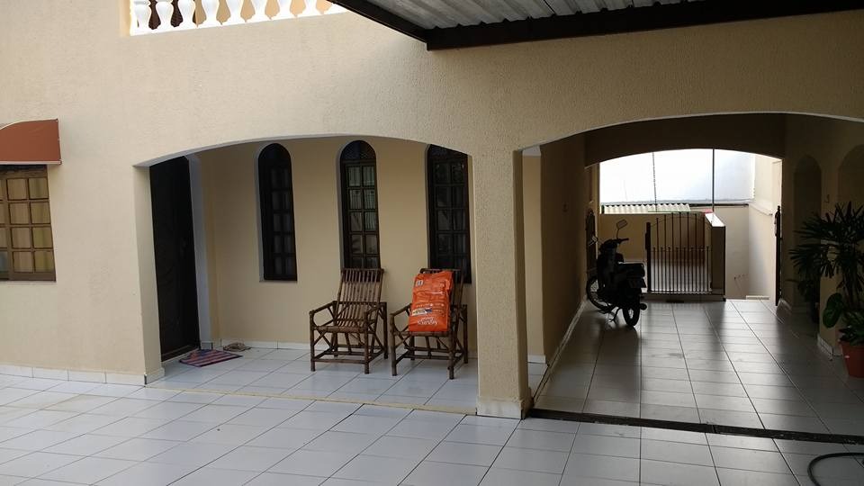 Casa a venda localizada no bairro Jardim Rincão em Arujá-SP!