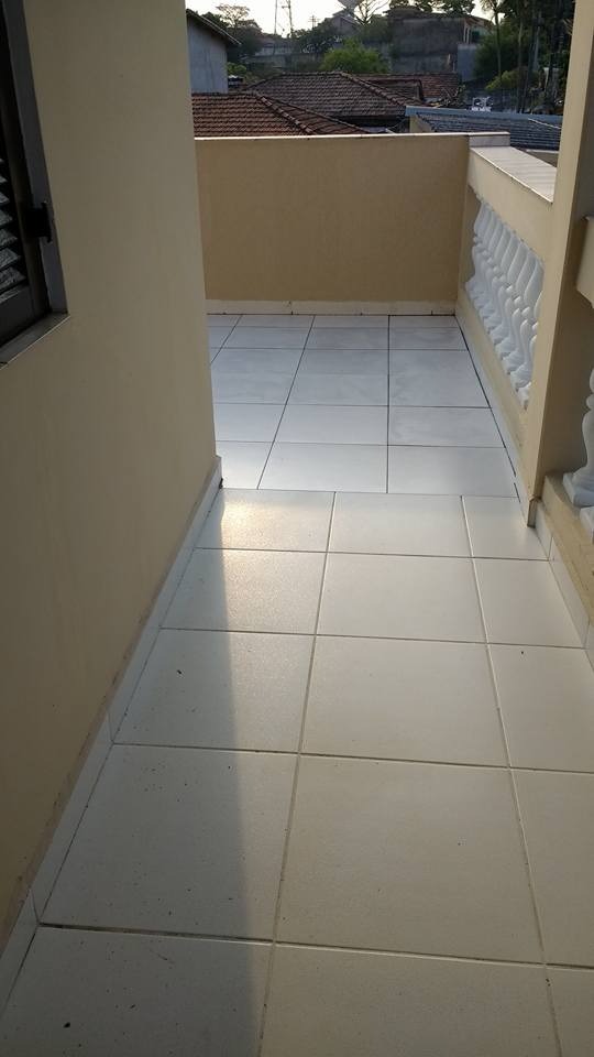 Casa a venda localizada no bairro Jardim Rincão em Arujá-SP!
