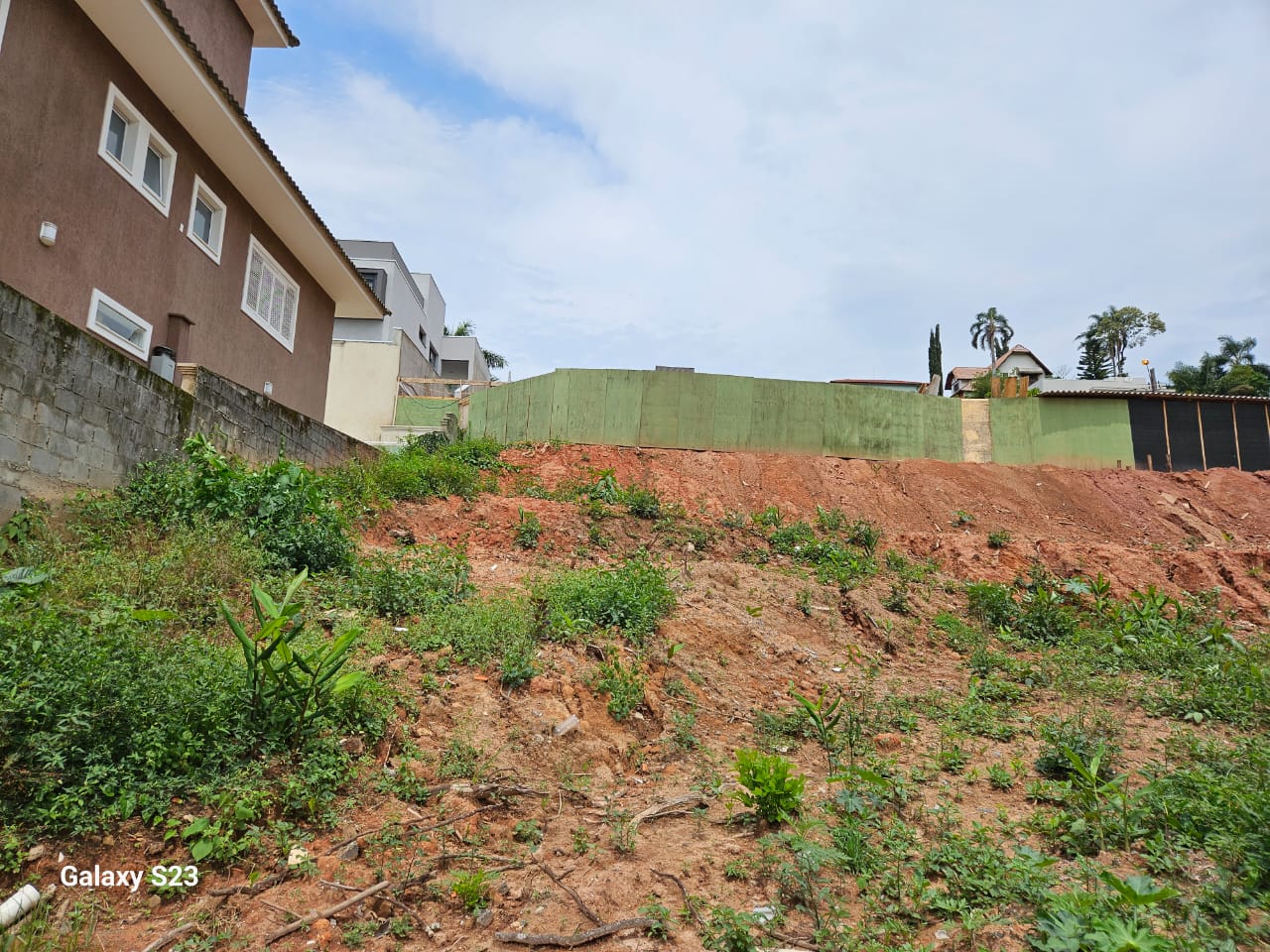 Terreno com venda localizado no condominio Country Cluby em Arujá-SP! 