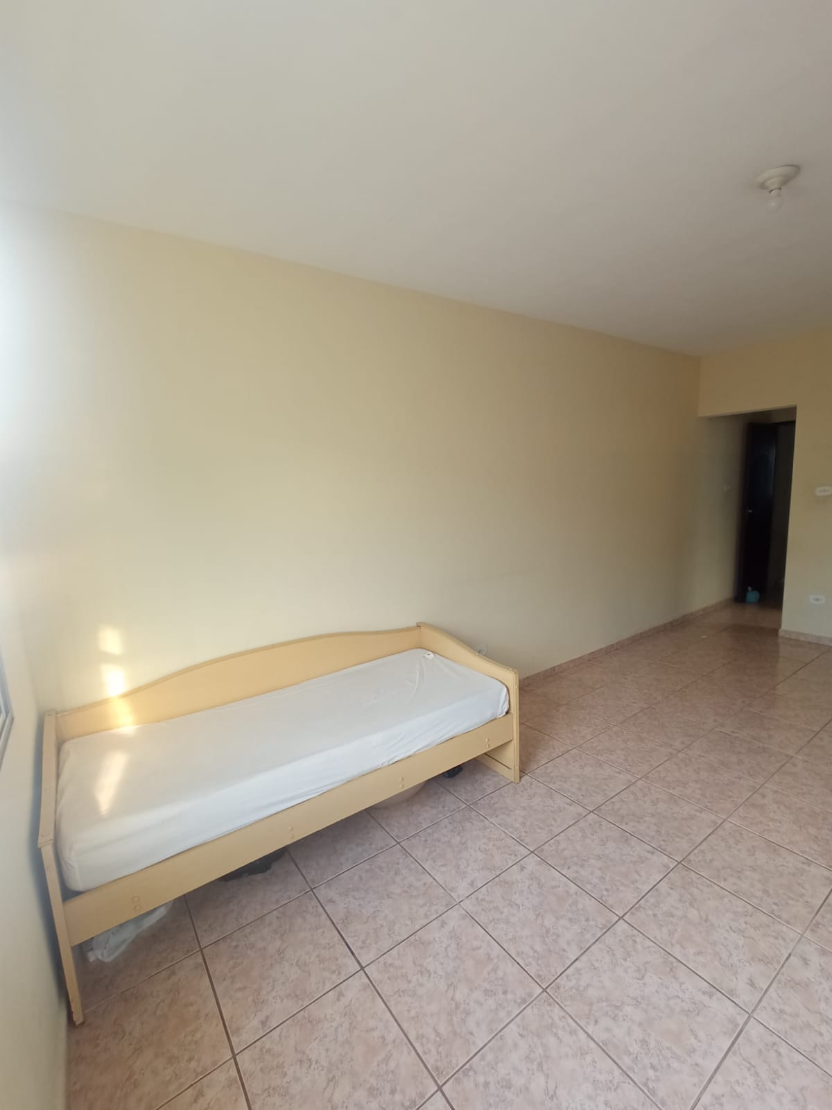 Casa a venda localizada no bairro Jordanopolis em Arujá-SP!