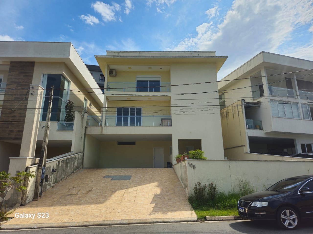 Casa em condomínio - Locação