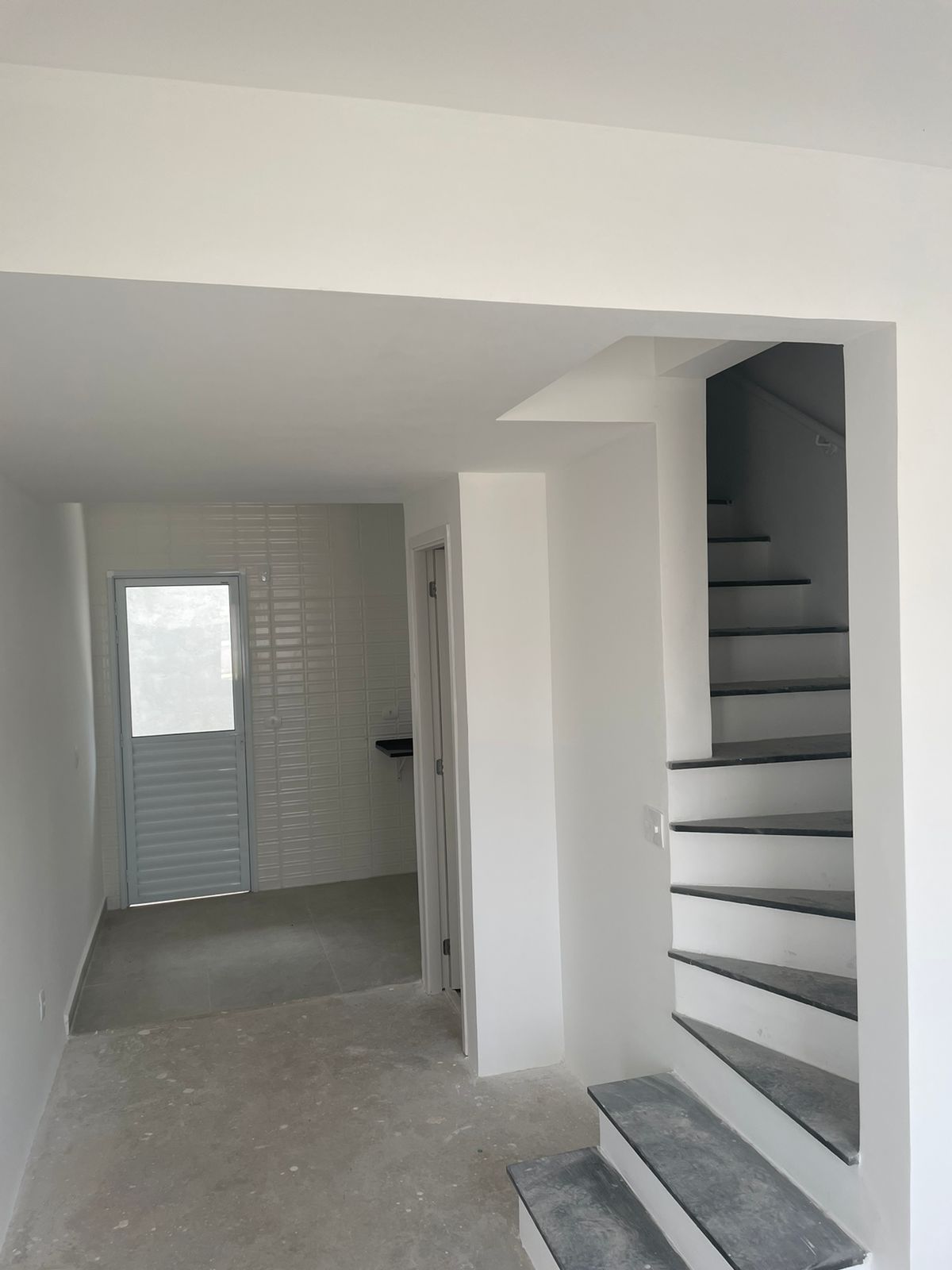 Casa a venda localizada no Center Ville em Arujá-SP!