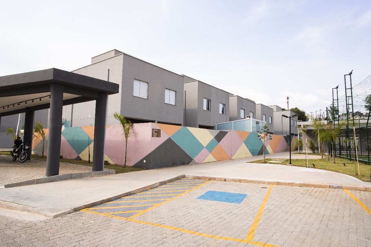 Casa a venda localizada no Center Ville em Arujá-SP!