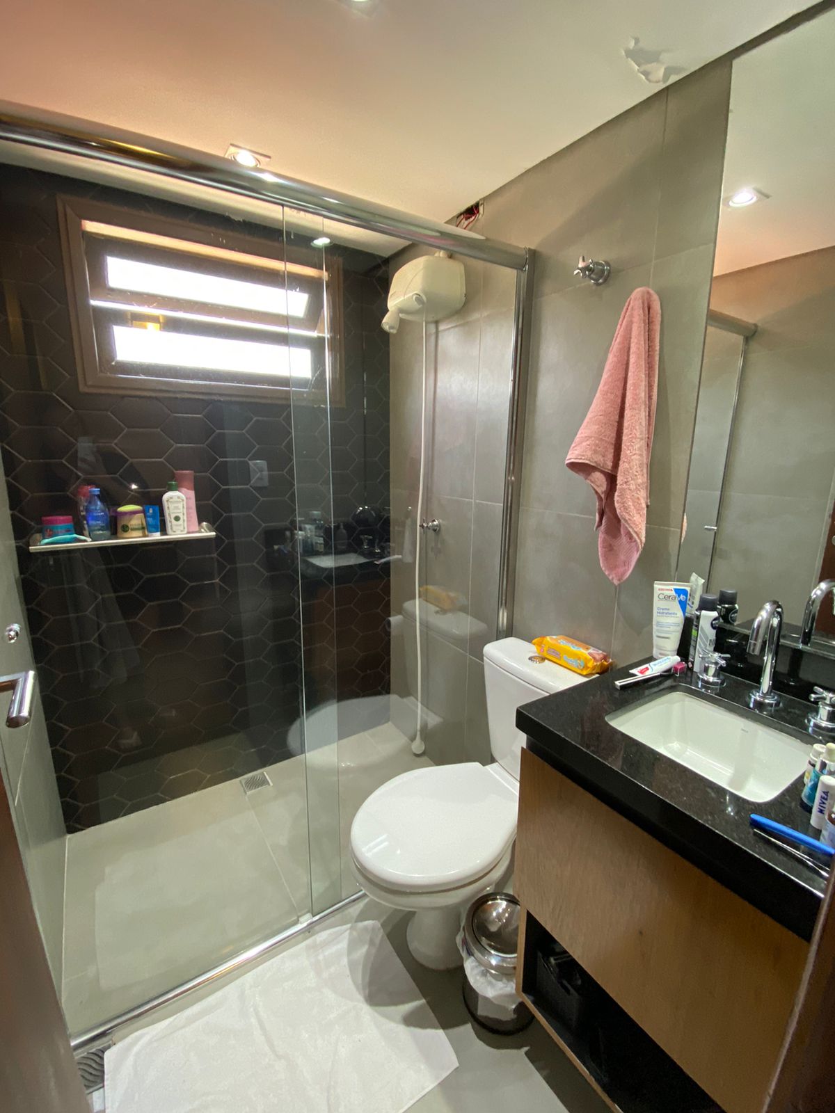 Casa a venda localizada no condomínio Arujazinha I, II E III em Arujá-SP! 